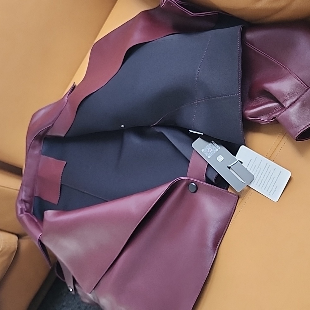 leather jacket - Picture 11 of 14